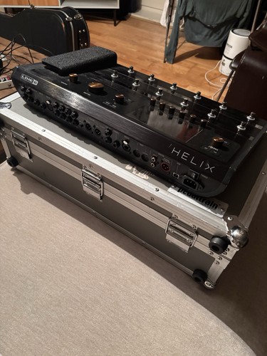 Line helix floor guitar amp - helix,