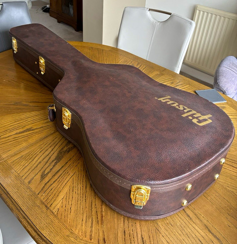 Gibson brown hard case - hard,